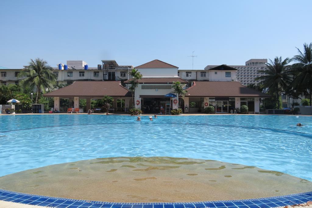 View Talay 1B Holidays Pattaya Εξωτερικό φωτογραφία